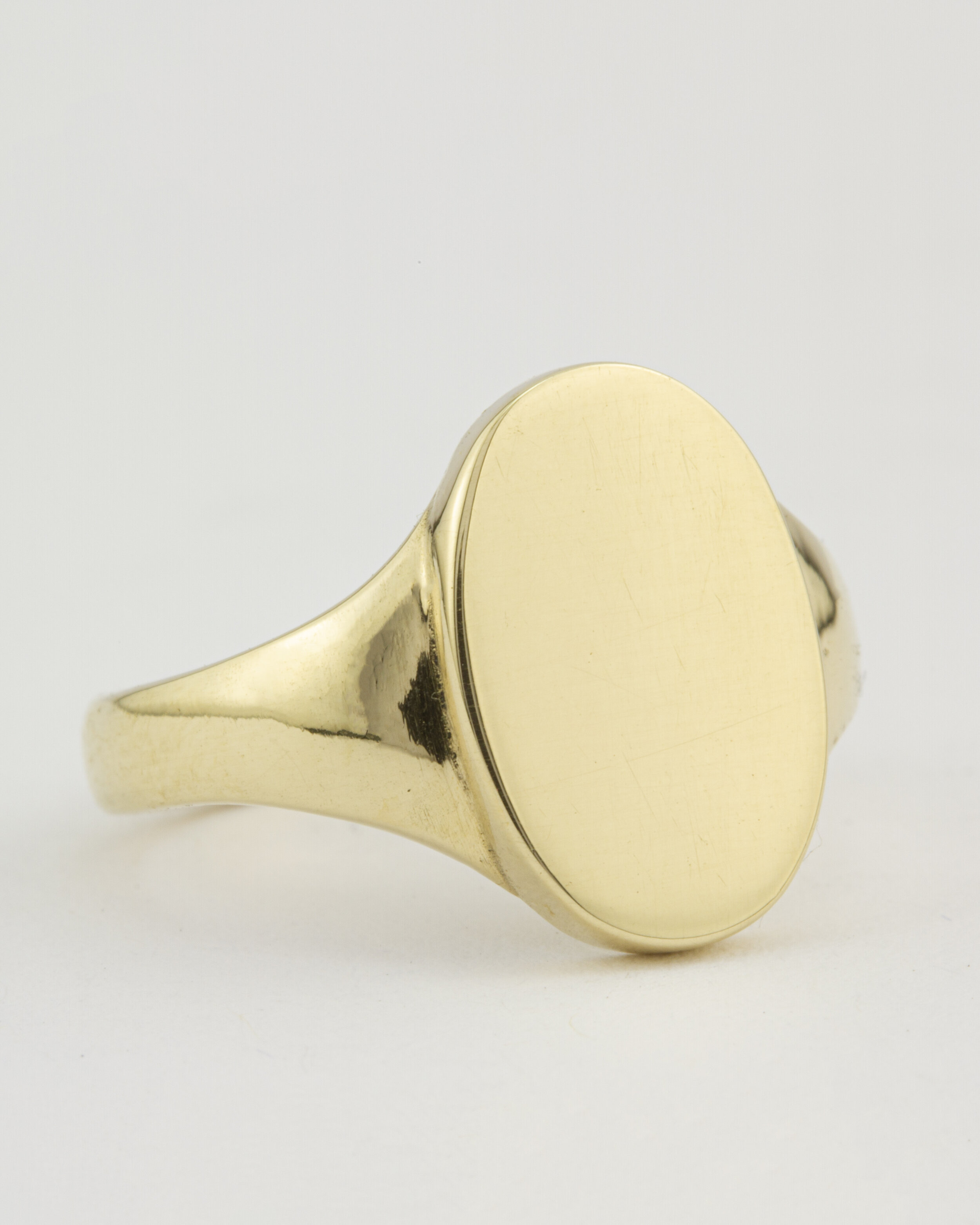 Oval Signet Ring — Henson and Gold